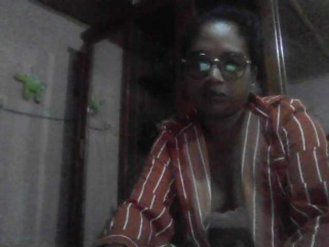 annah3 live cam on BongaCams