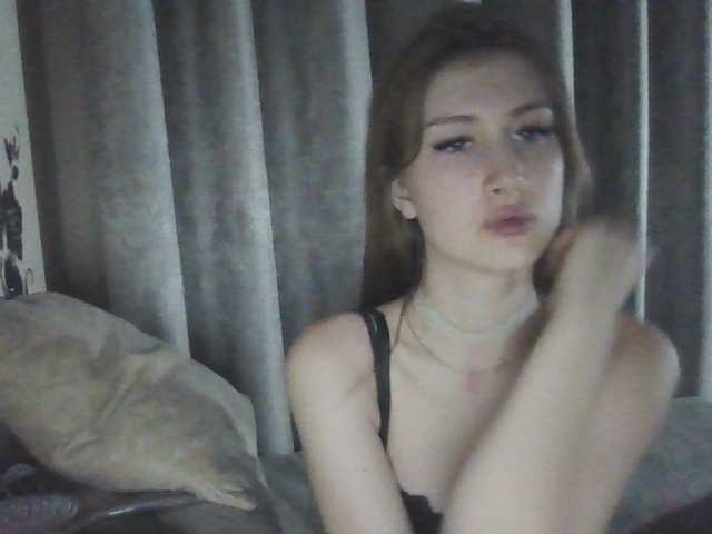Kitaianochka-1 live cam on BongaCams