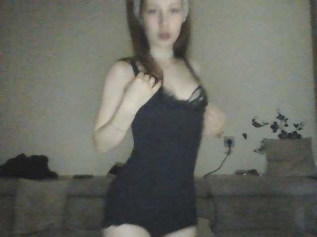 Kitaianochka-1 live cam on BongaCams