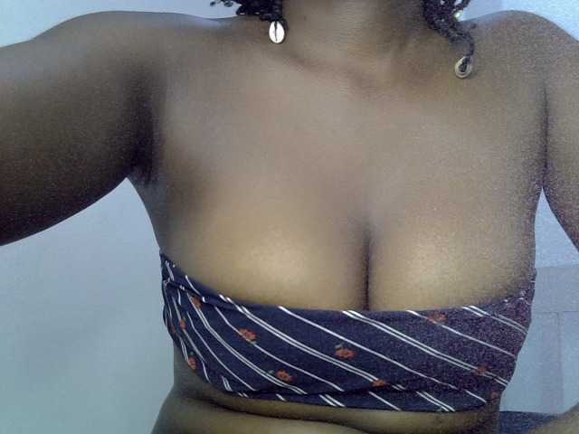 Cumppie live cam on BongaCams