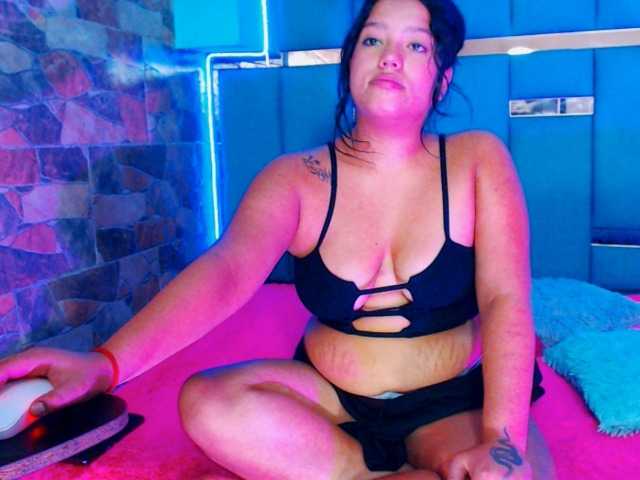 NatashaMoros live cam on BongaCams