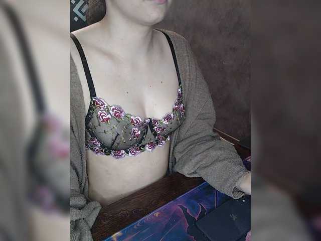 Militur live cam on BongaCams