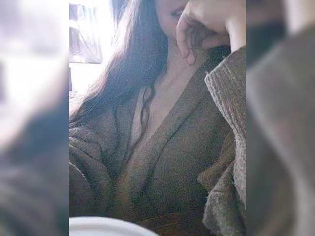 Militur, en vivo ahora en BongaCams