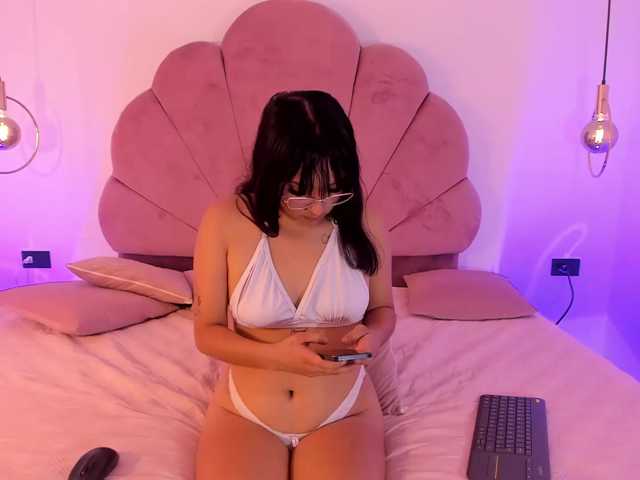 Mirandamml live cam on BongaCams