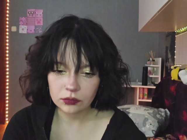SharikaAge live cam on BongaCams