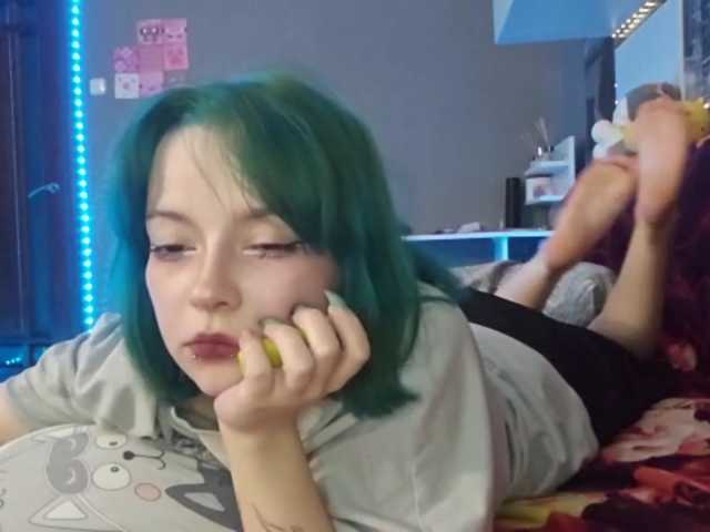 SharikaAge live cam on BongaCams
