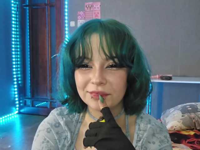 SharikaAge live cam on BongaCams