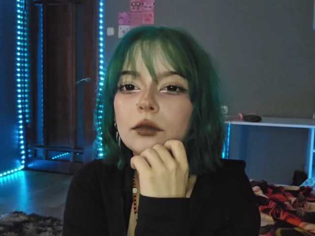 SharikaAge live cam on BongaCams