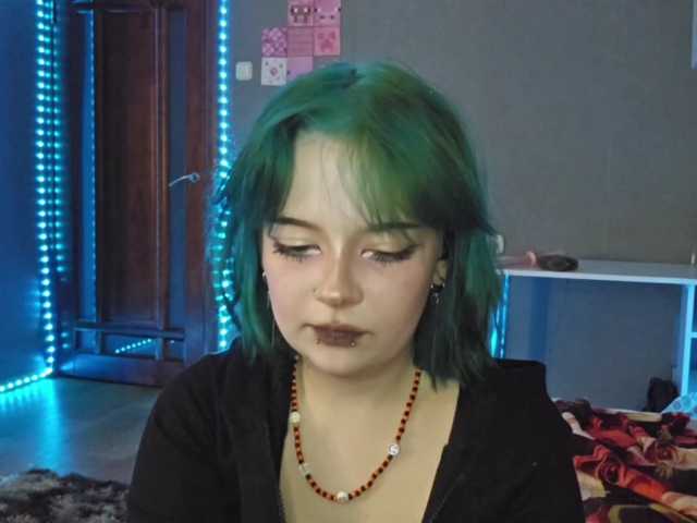 SharikaAge live cam on BongaCams