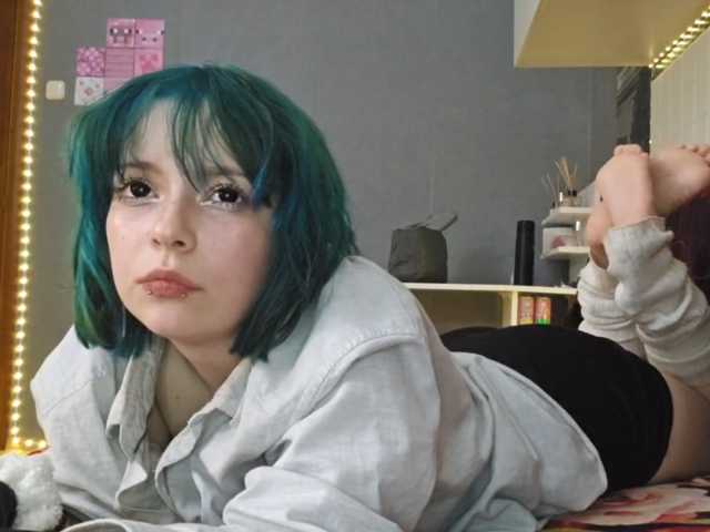 SharikaAge live cam on BongaCams