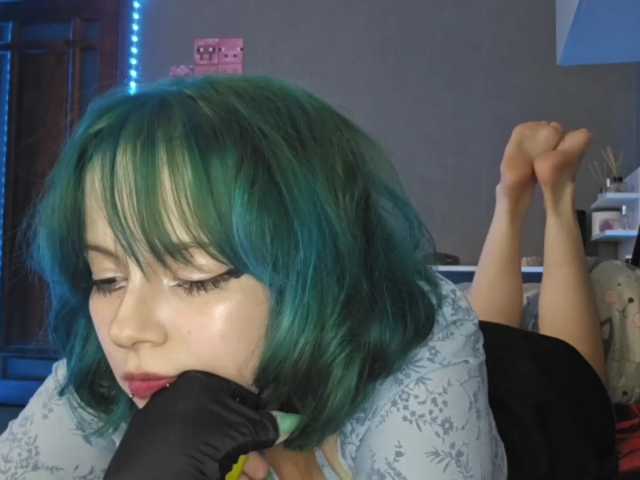 SharikaAge live cam on BongaCams