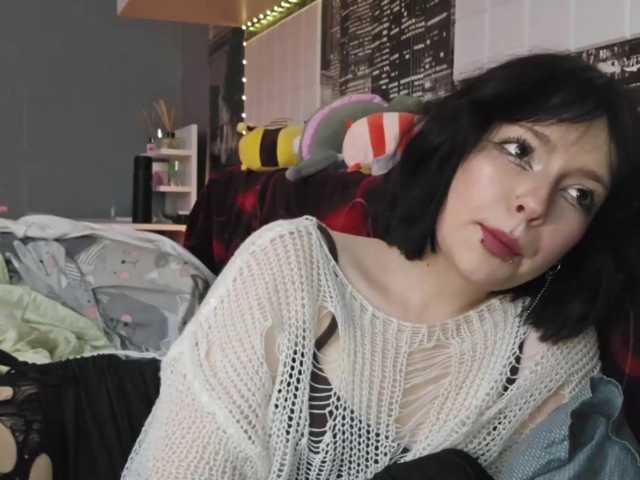 SharikaAge live cam on BongaCams