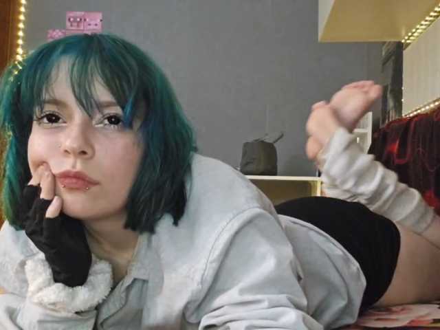 SharikaAge live cam on BongaCams