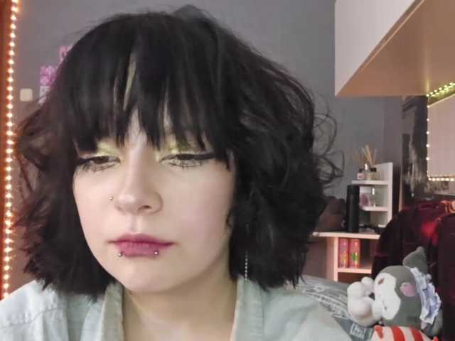 SharikaAge live cam on BongaCams