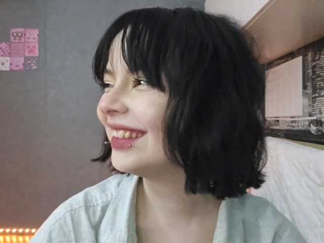 SharikaAge live cam on BongaCams