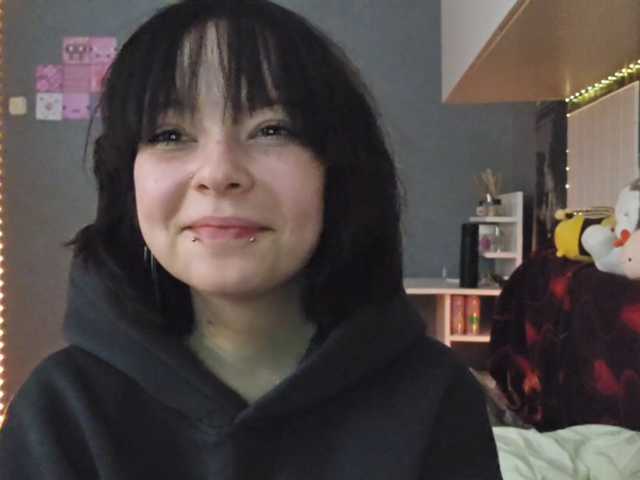 SharikaAge live cam on BongaCams