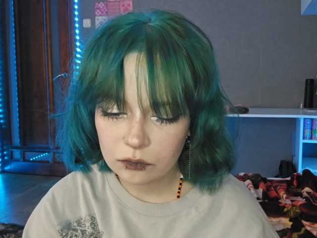 SharikaAge live cam on BongaCams