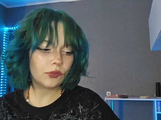 SharikaAge live cam on BongaCams