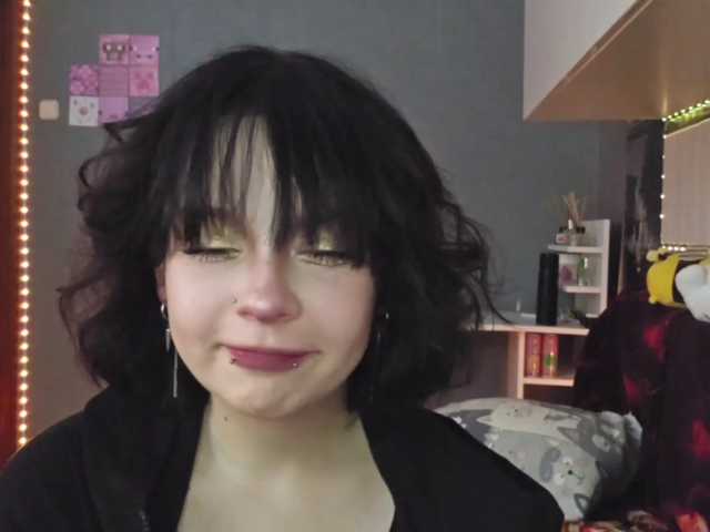 SharikaAge live cam on BongaCams