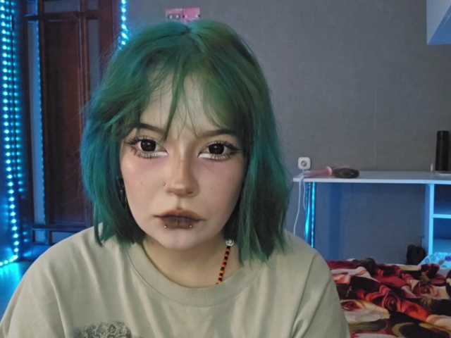 SharikaAge live cam on BongaCams