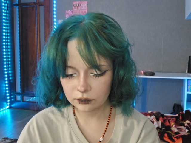 SharikaAge live cam on BongaCams