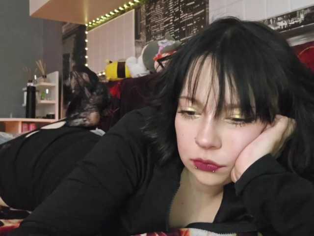 SharikaAge live cam on BongaCams