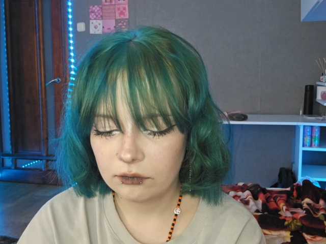 SharikaAge live cam on BongaCams