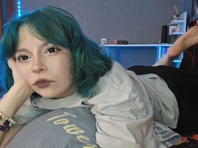 SharikaAge live cam on BongaCams