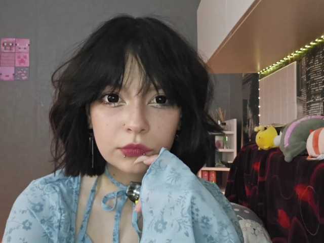 SharikaAge live cam on BongaCams