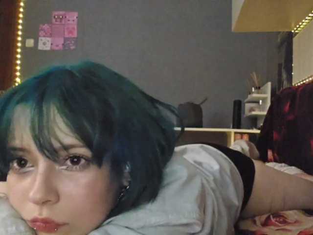 SharikaAge live cam on BongaCams