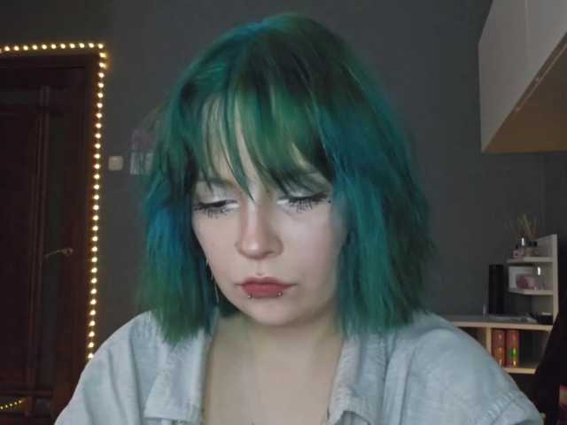 SharikaAge live cam
