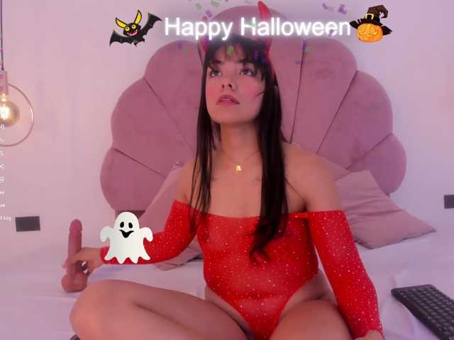 LuluGarcia-mml live cam on BongaCams