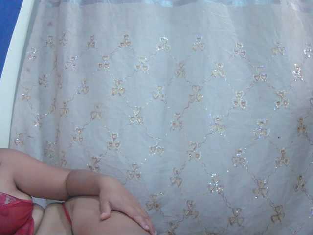 Donia77 live cam on BongaCams