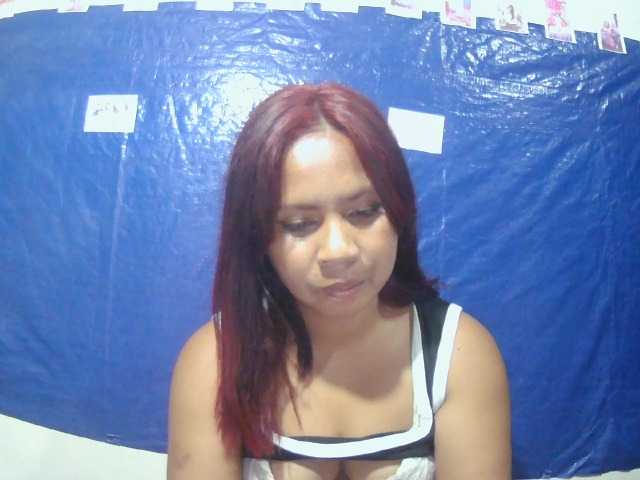 Donia77 live cam preview