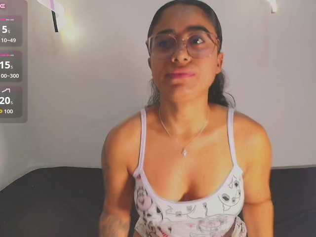 Daizlalezma-1 live cam on BongaCams