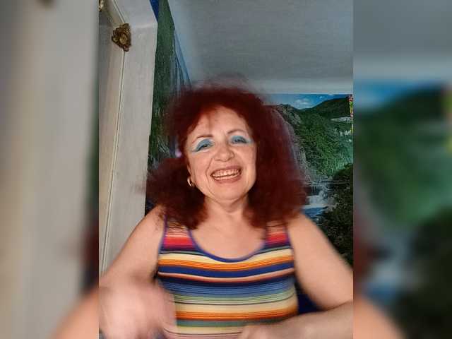 Alla54, en vivo ahora en BongaCams