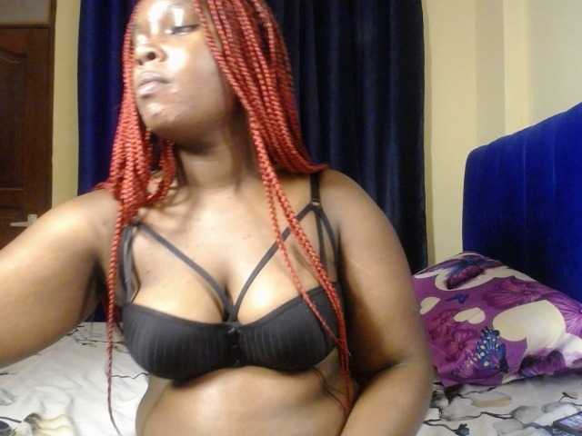 WetForYou, en vivo ahora en BongaCams