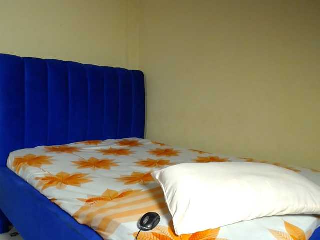 FreakyTogether live cam on BongaCams