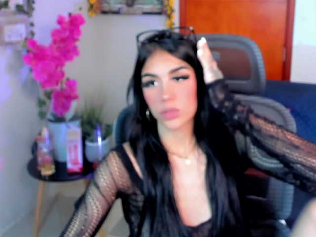 Lucy-clinton, en vivo ahora en BongaCams