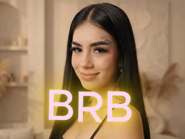 Lucy-clinton live cam on BongaCams