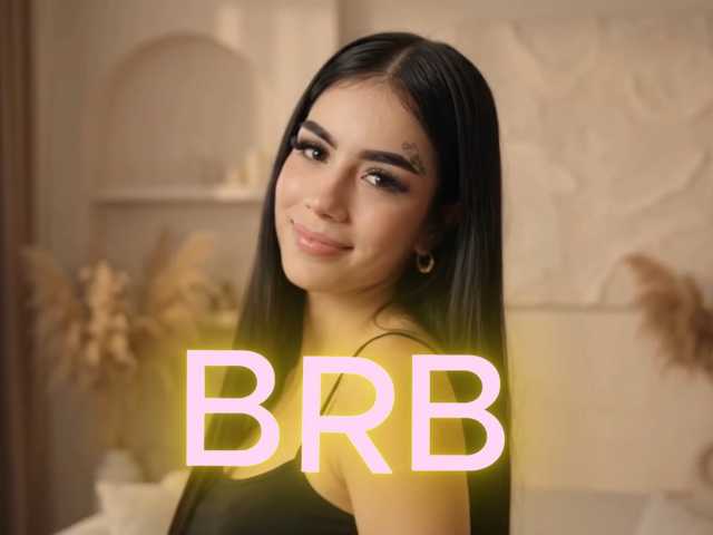 Lucy-clinton live cam on BongaCams