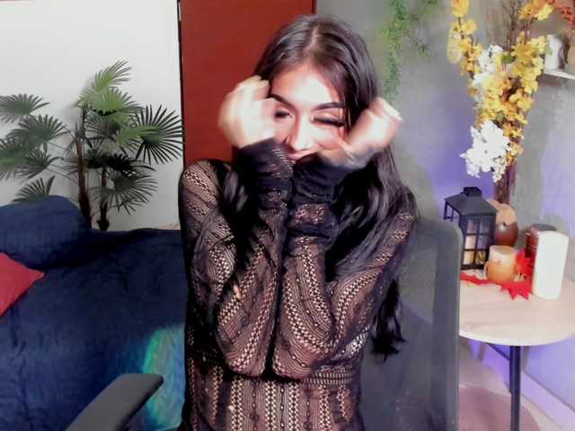 Lucy-clinton live cam on BongaCams