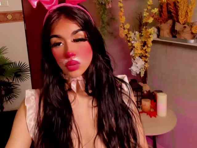 Lucy-clinton's webcam live show