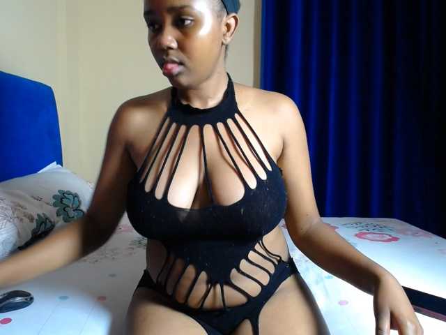CumCloserr live cam on BongaCams