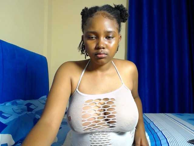 CumCloserr live cam on BongaCams