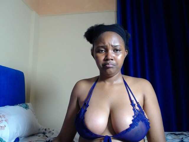CumCloserr live cam on BongaCams