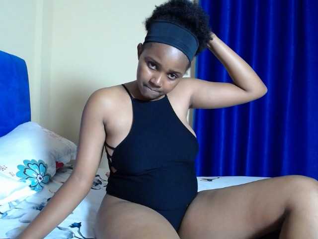 CumCloserr live cam on BongaCams