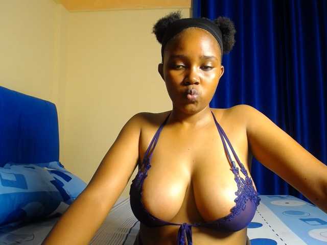 CumCloserr live cam on BongaCams