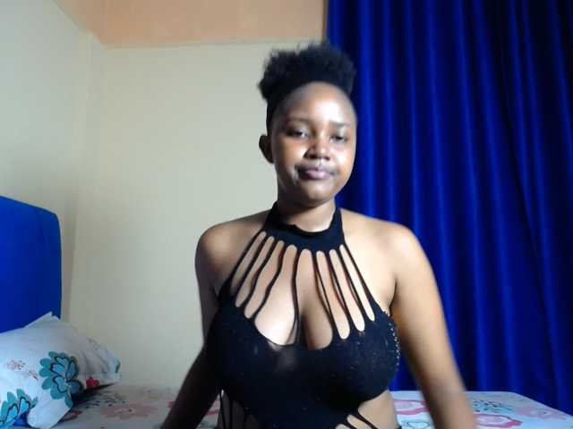 CumCloserr live cam on BongaCams