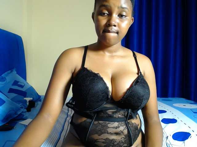 CumCloserr live cam on BongaCams